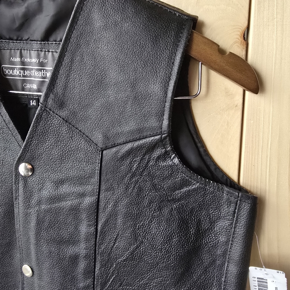 Boutique Of Leathers Black Leather V Neck Vest Boys Size 14 NWT - Picture 5 of 10